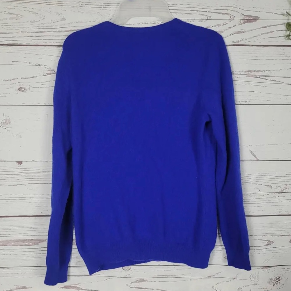 Cashmere sweater